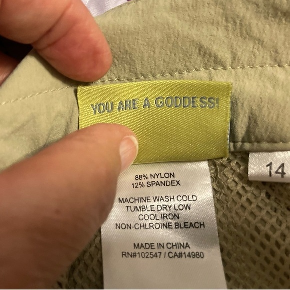 Isis Mini GOLF Skirt 14‎ khaki tan, 3 Pockets  Zip / Buttons Nylon Spandex - Picture 10 of 10